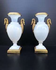 Coppia di Vasi in opaline e bronzo - inizi XIX secolo
